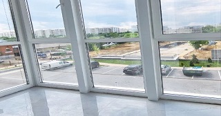 Панорамное остекление балкона Находка цена от 11 тыс. руб. м/п.